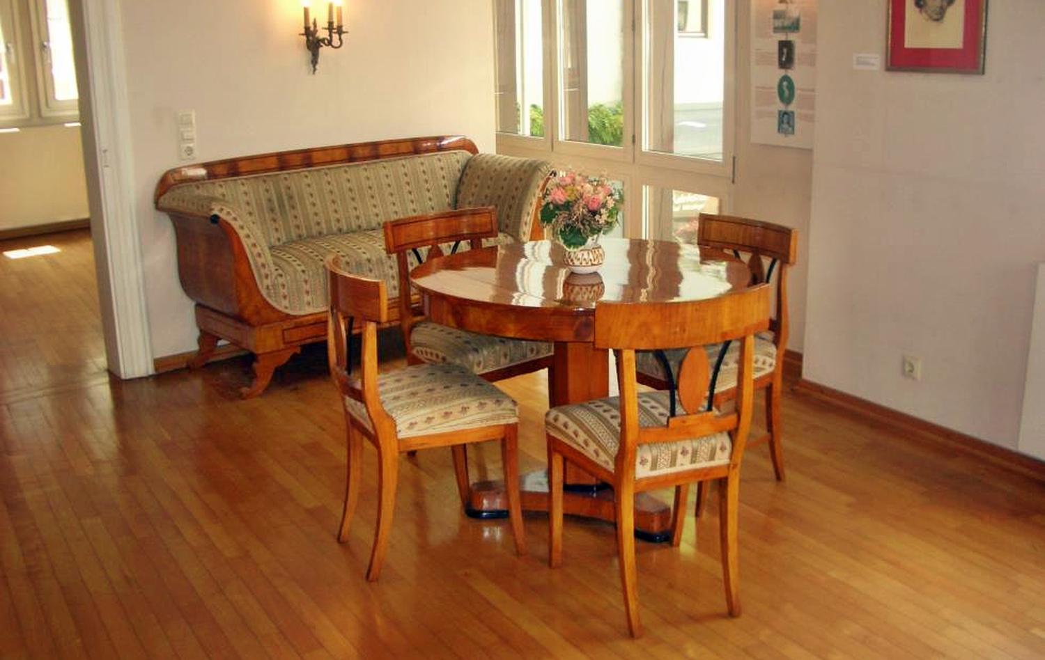 Galerie Erneuerung Der Stoffbezuge Der Original Biedermeier